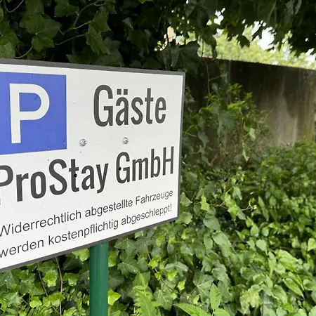 Im Herzen Von Innenstadt & Hbf Fusslaeufig, Mit Privatparkplatz Apartment *