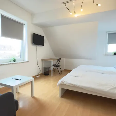 Im Herzen Von Innenstadt & Hbf Fusslaeufig, Mit Privatparkplatz Apartment *