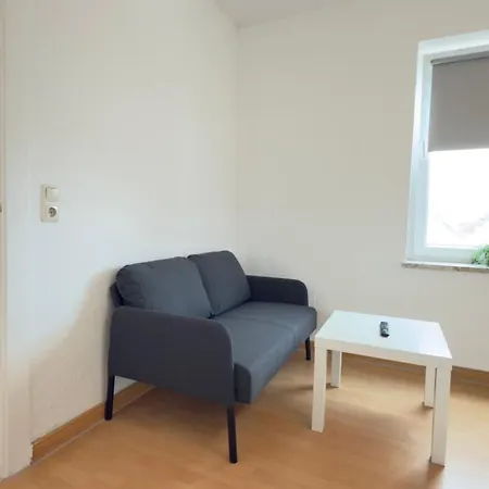 Lägenhet Im Herzen Von Innenstadt & Hbf Fusslaeufig, Mit Privatparkplatz Neumünster