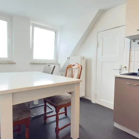 Apartment Im Herzen Von Innenstadt & Hbf Fusslaeufig, Mit Privatparkplatz *